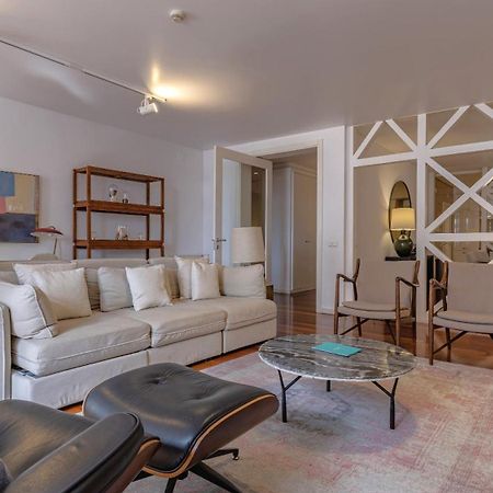 Lovelystay - Chiado 3Bedroom Wonder Lisbona Esterno foto
