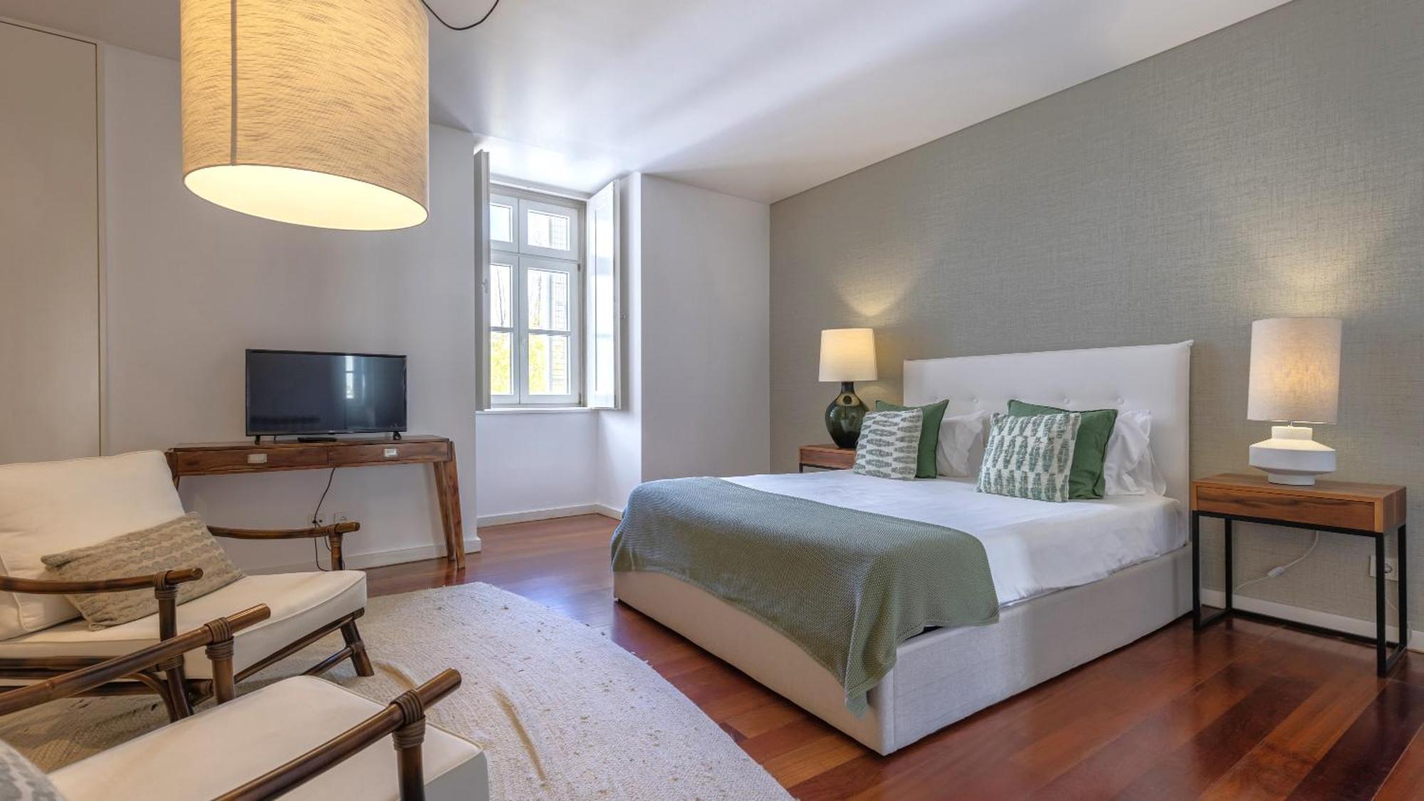 Lovelystay - Chiado 3Bedroom Wonder Lisbona Esterno foto
