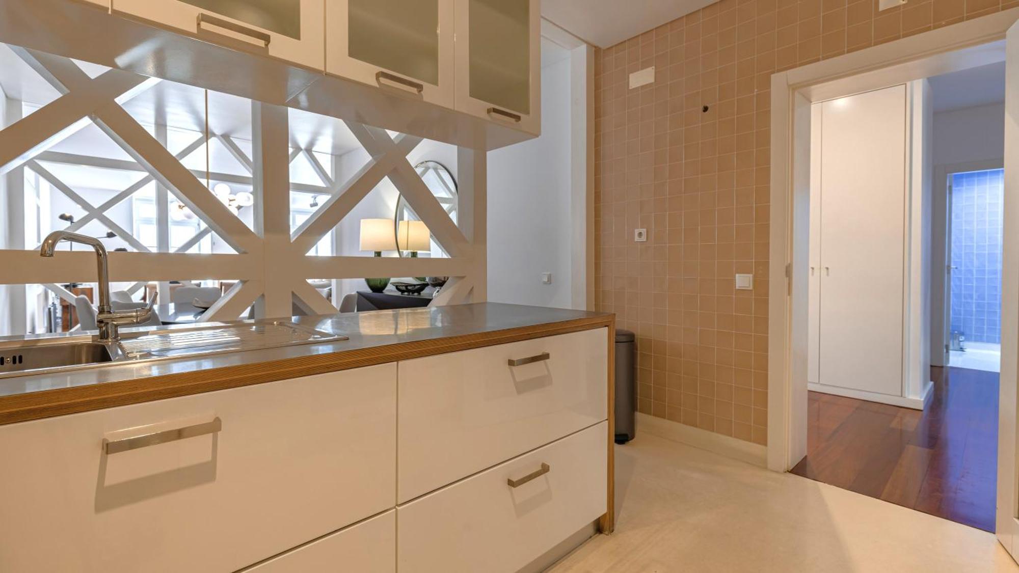 Lovelystay - Chiado 3Bedroom Wonder Lisbona Esterno foto