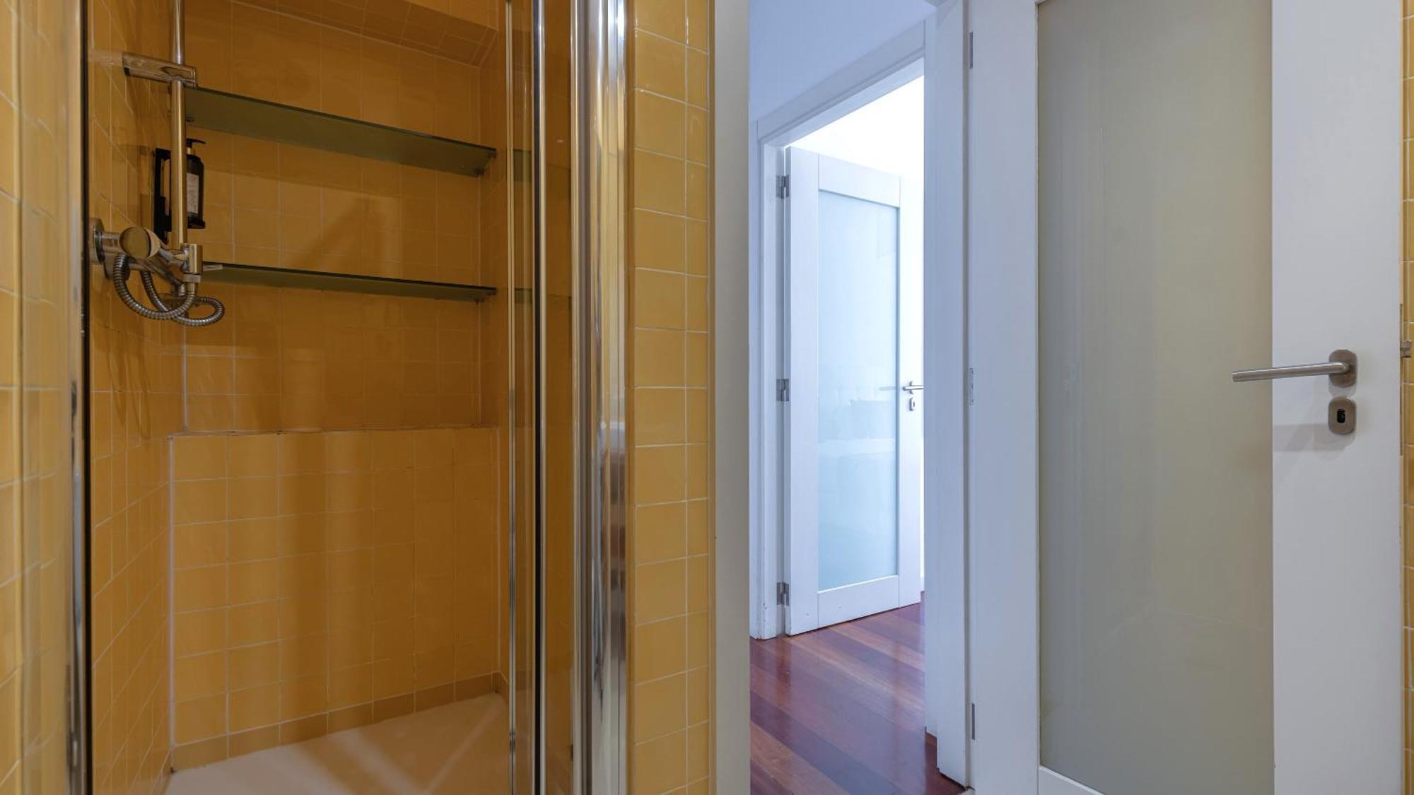 Lovelystay - Chiado 3Bedroom Wonder Lisbona Esterno foto