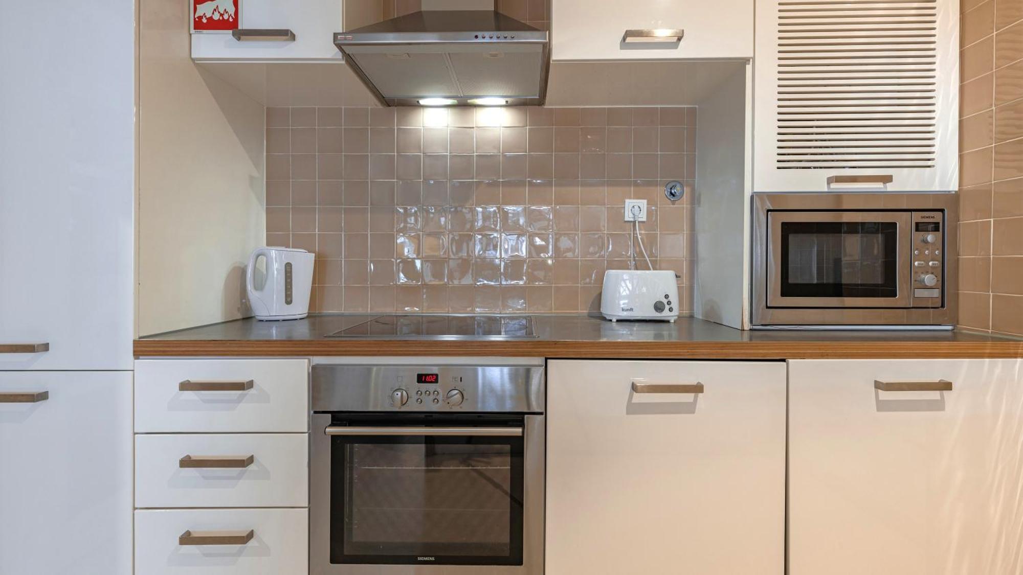 Lovelystay - Chiado 3Bedroom Wonder Lisbona Esterno foto